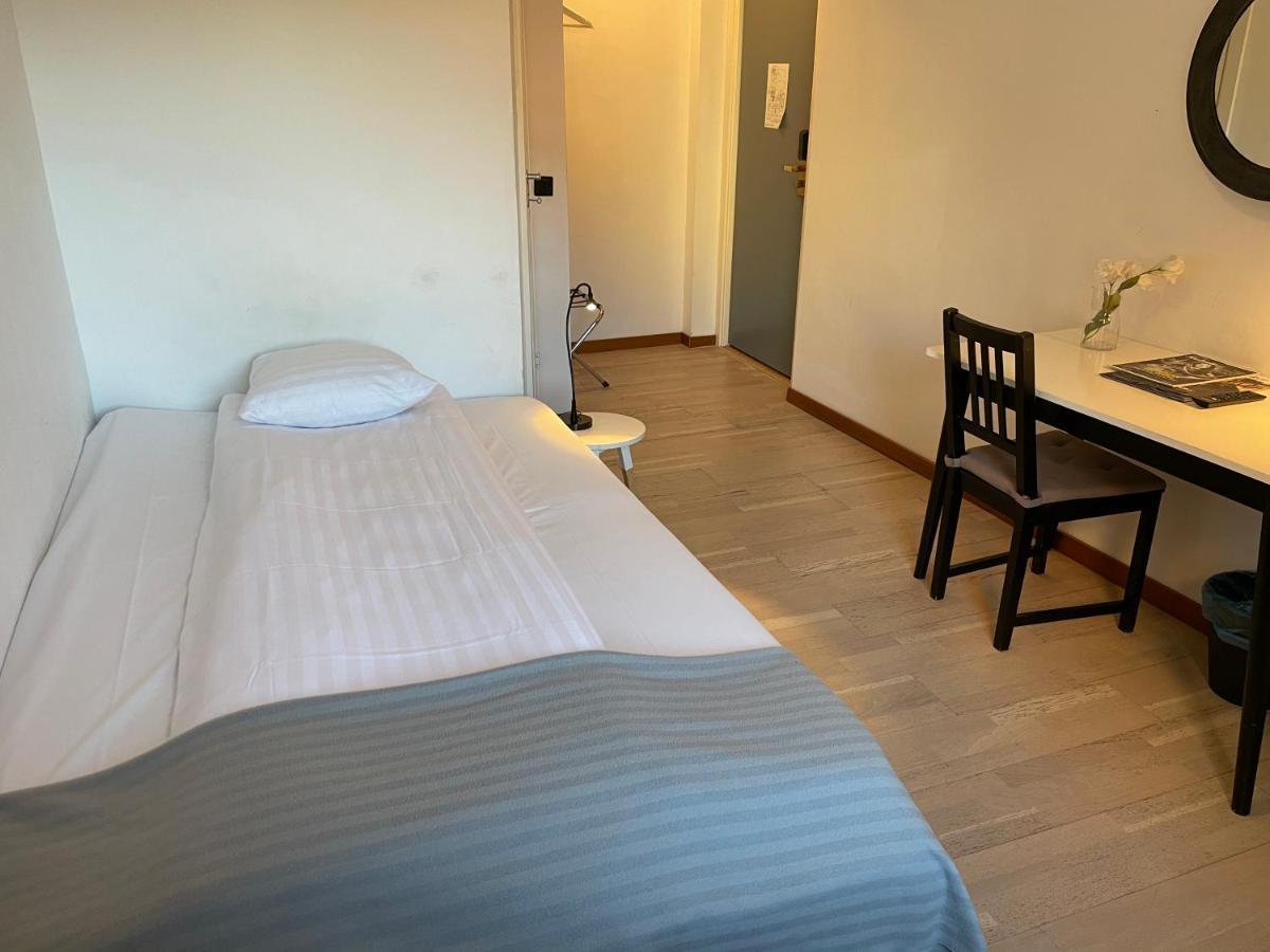 Astoria 3*